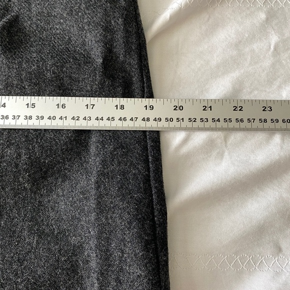 Old Navy Women's Wool Blend Low Waist Lined Skirt Size 8 Button Flap Front Midi - Picture 9 of 12